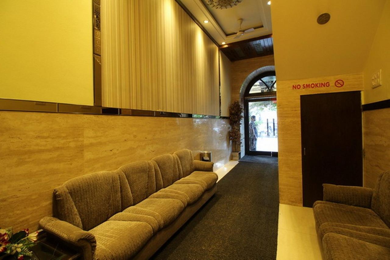 Hotel Ripon Palace Мумбай Екстериор снимка